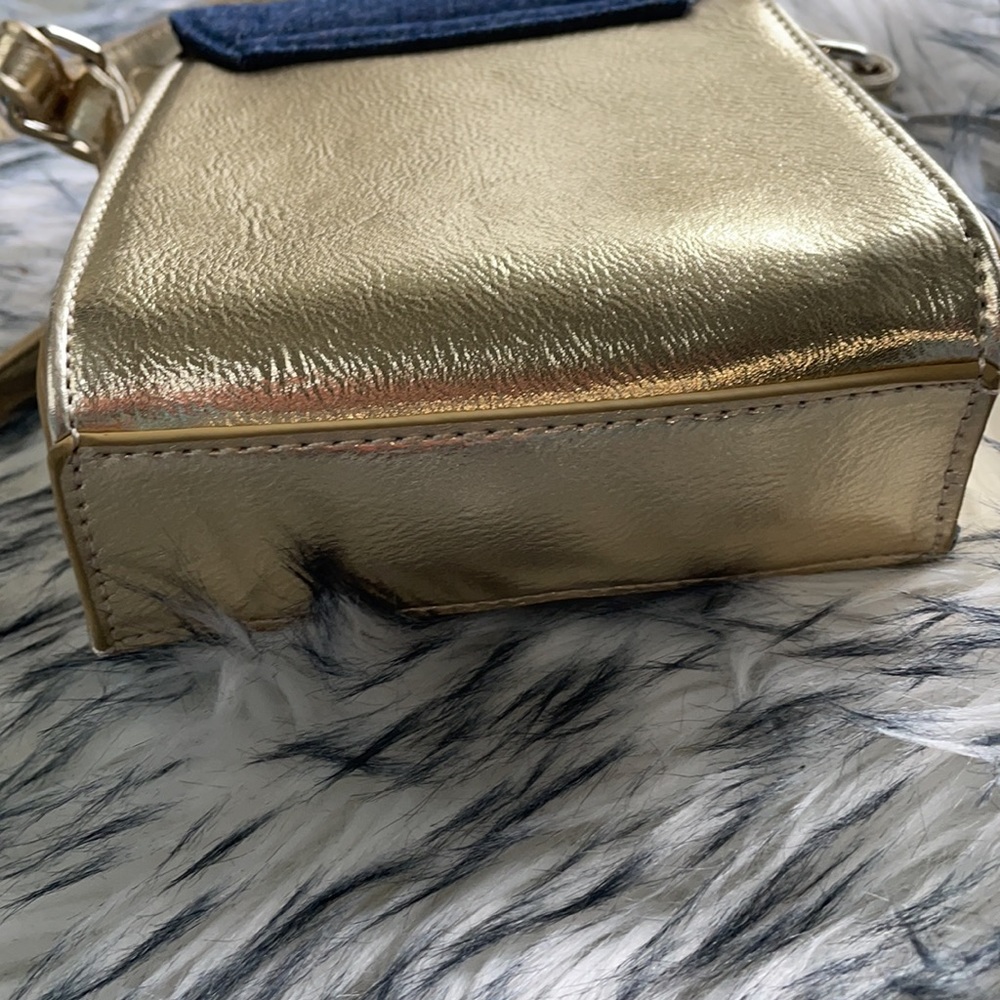 Joseph Ribkoff Crossbody Handbag Purse Denim With Metallic Gold. NWOT - Picture 5 of 7